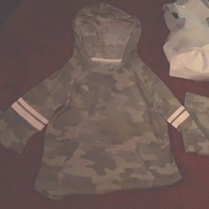 Camo hoodie/shirt